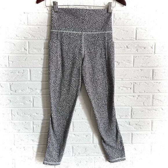 Athleta Ultimate Stash Textured 7/8 Tight Camilla Water Violet Texture Size XS - Picture 4 of 8